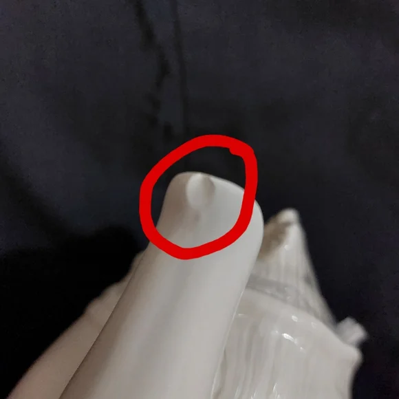 Vintage Teapot Cup Set Stacked White Porcelain with Relief Molded White Flowers - Picture 8 of 15